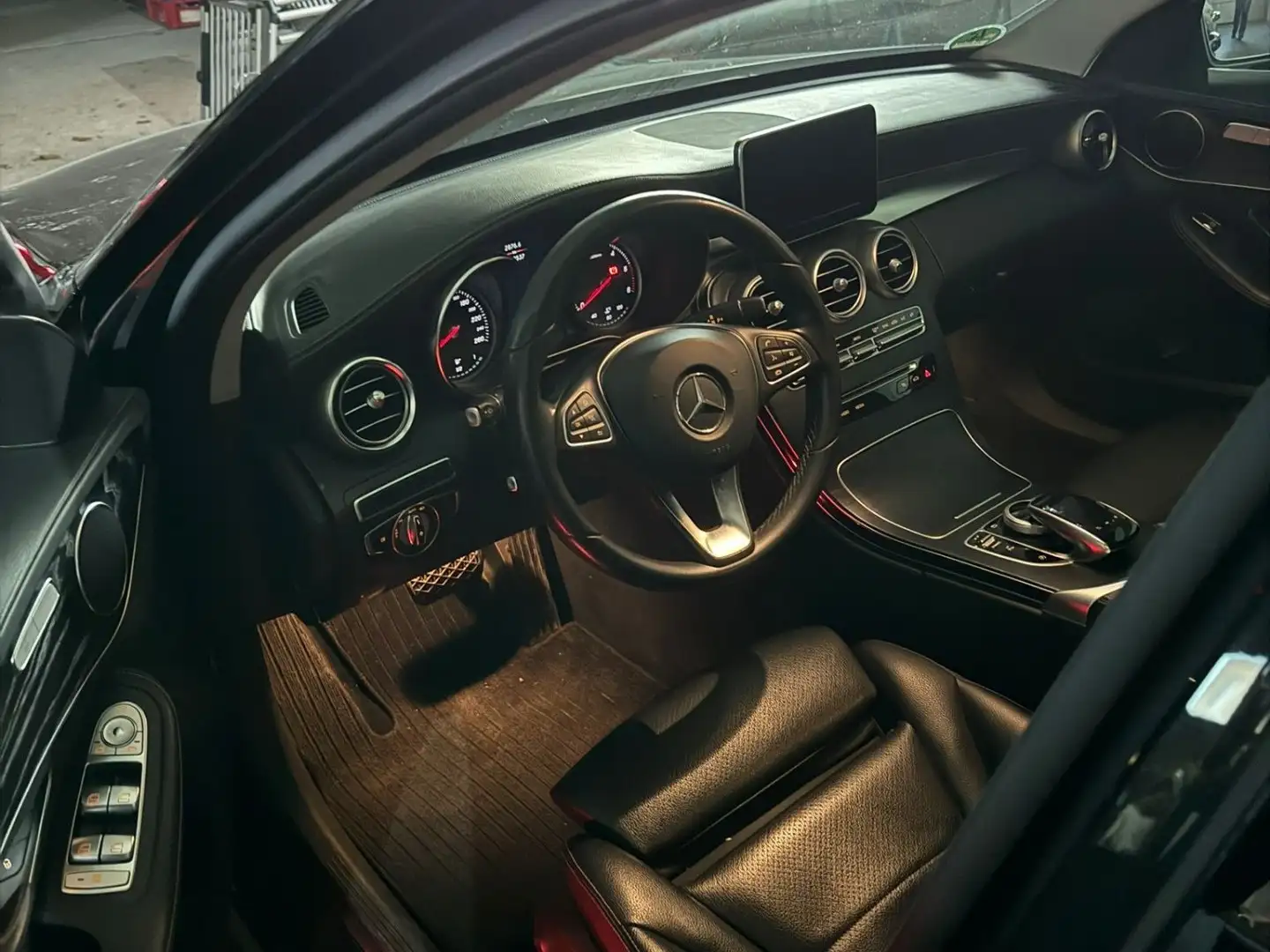 Mercedes-Benz 220 220d 4Matic Exclusive Line Чорний - 2