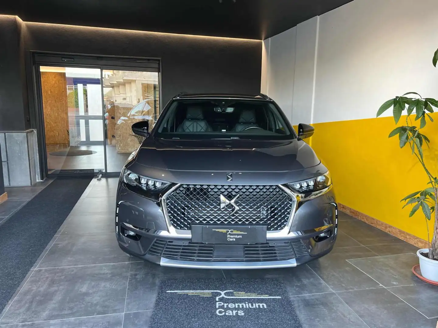 DS Automobiles DS 7 Crossback BlueHDi 130 aut. Grand Chic Rivoli UniPro Grigio - 1