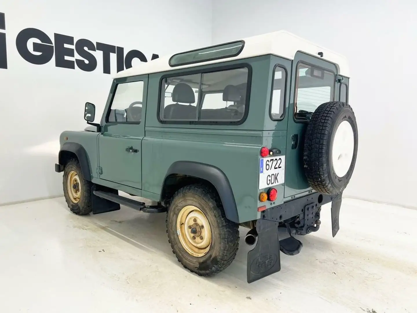 Land Rover Defender 90 2.5TD5 SW SE Grün - 2