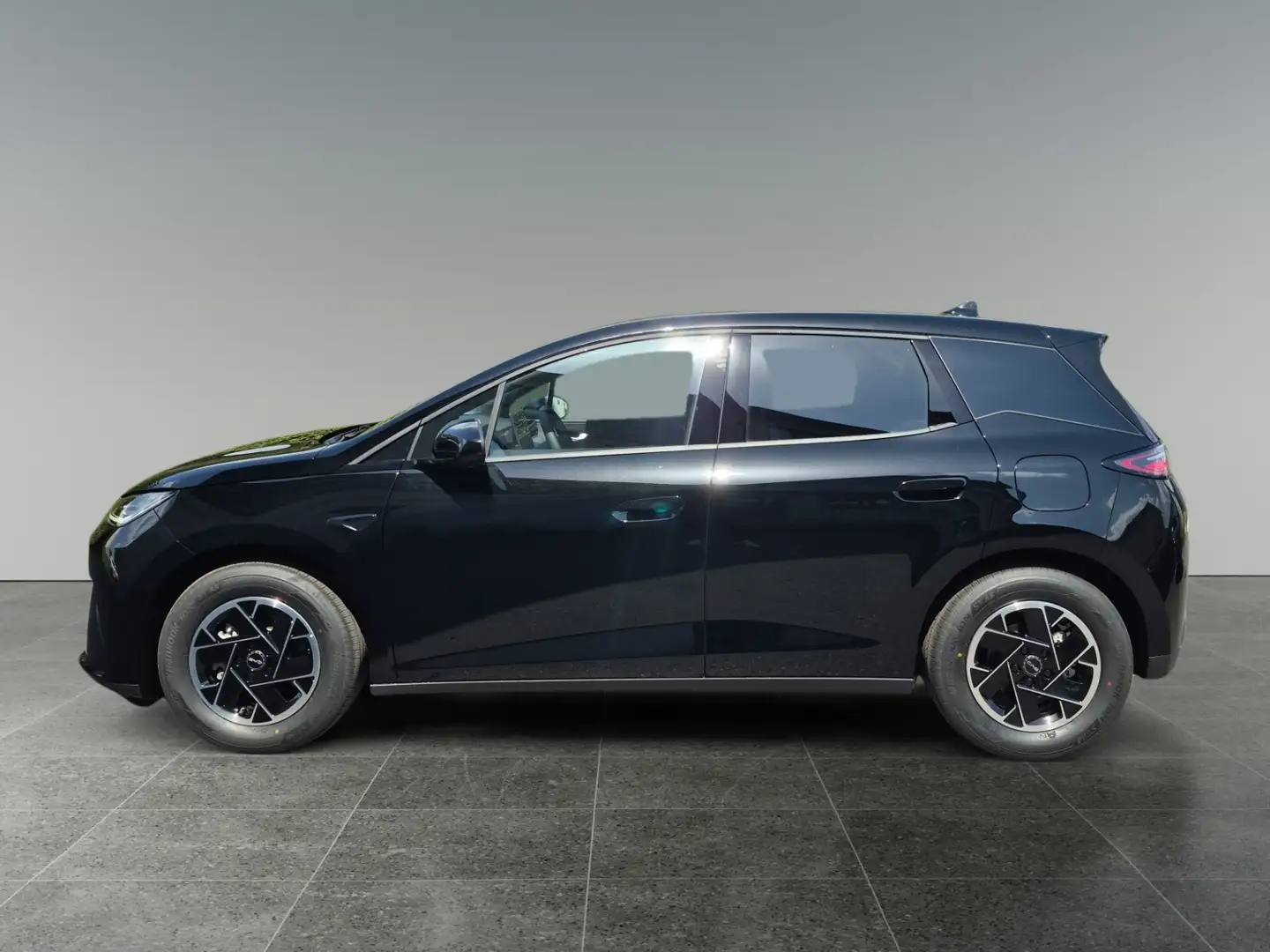 BYD Dolphin G DM-i Boost Schwarz - 2