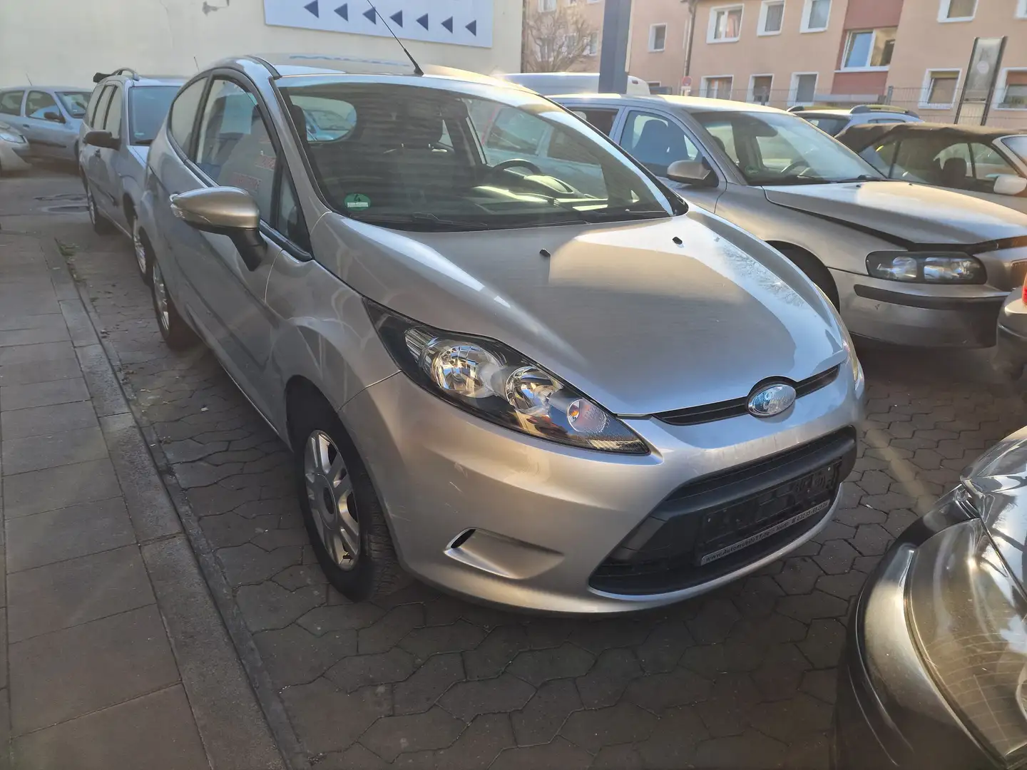 Ford Fiesta Trend Silber - 2