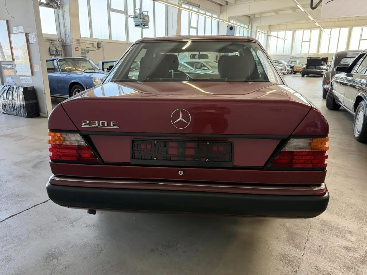 Mercedes-Benz 230 E, foto 6