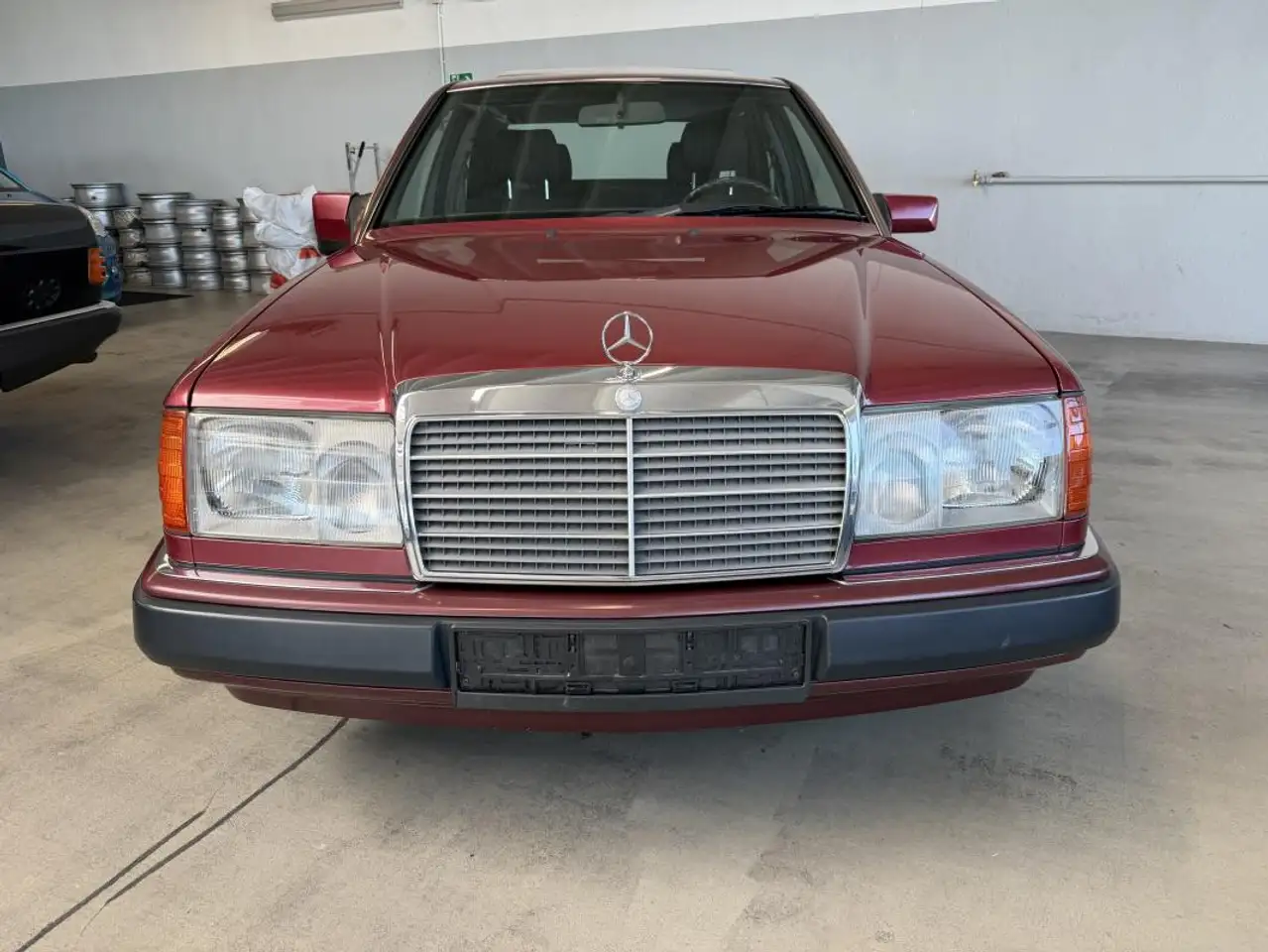 Mercedes-Benz 230 E, foto 3