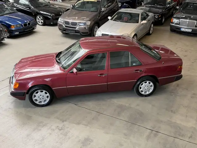 Mercedes-Benz 230 230 E