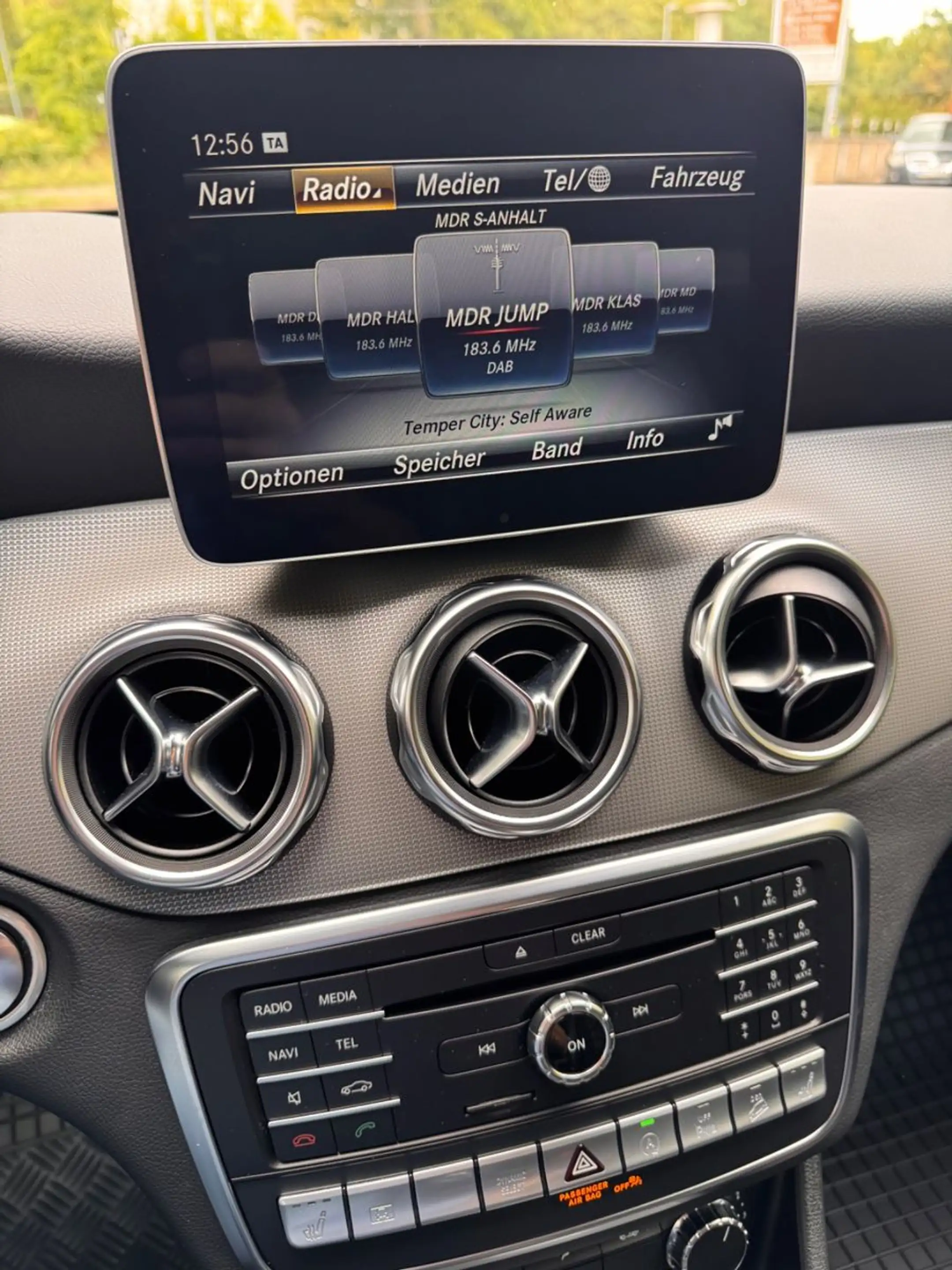 Mercedes-Benz GLA 220 4Matic Urban*Panorama*LED*Garantie — photo 20