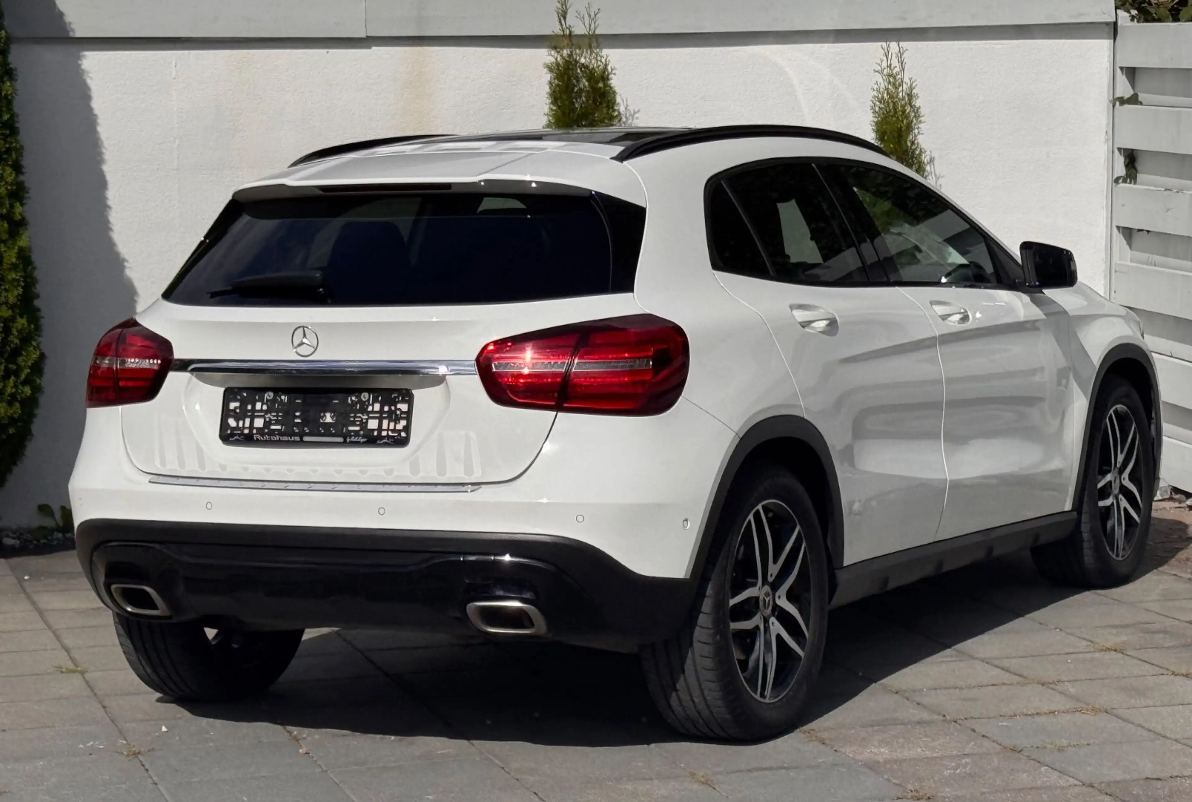 Mercedes-Benz GLA 220 4Matic Urban*Panorama*LED*Garantie — photo 9