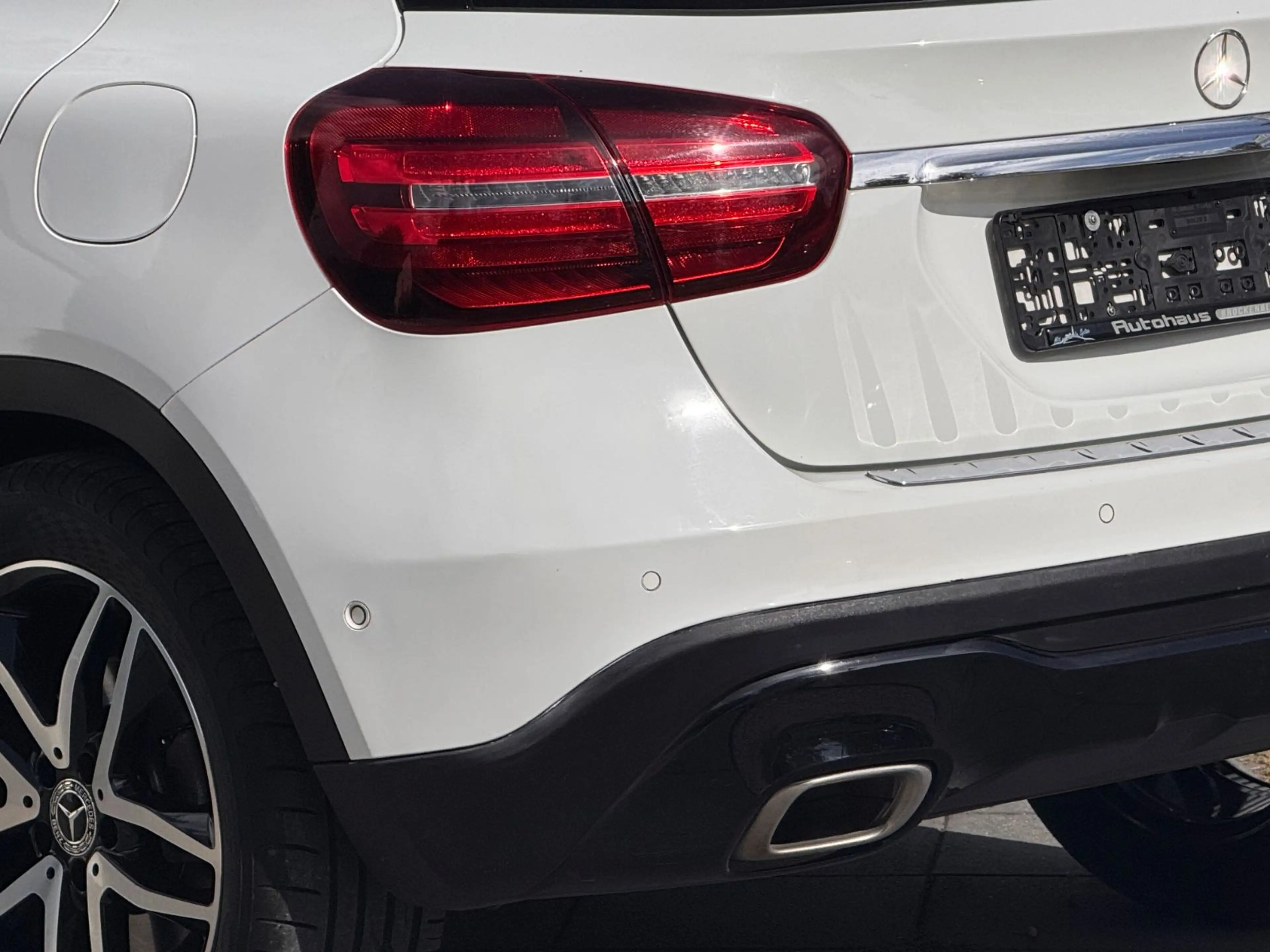 Mercedes-Benz GLA 220 4Matic Urban*Panorama*LED*Garantie — photo 7