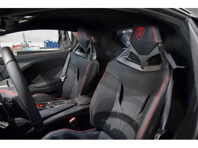 Lamborghini Temerario view 7