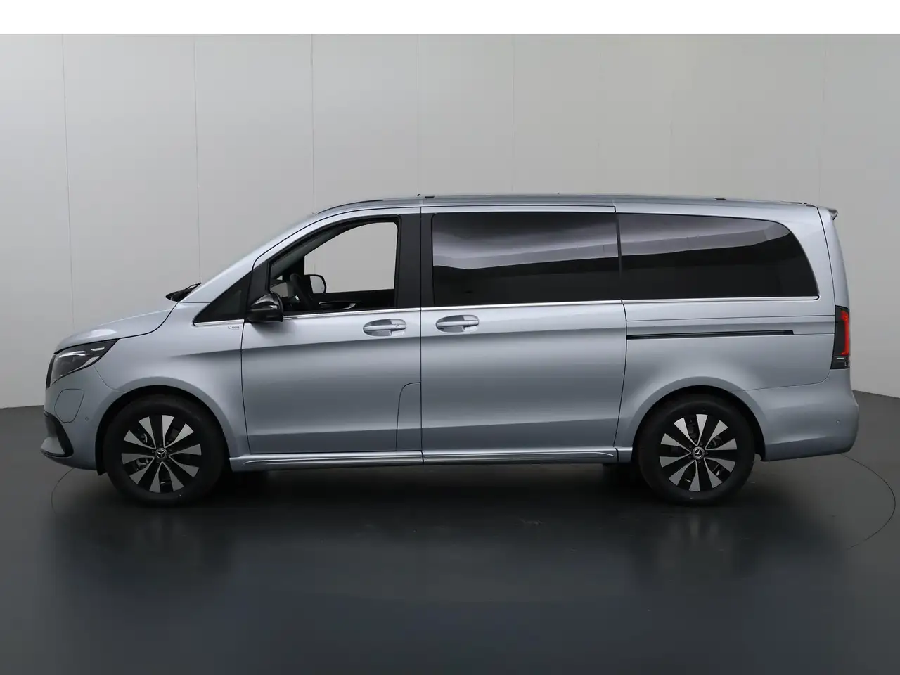 Mercedes-Benz EQV 300 2026