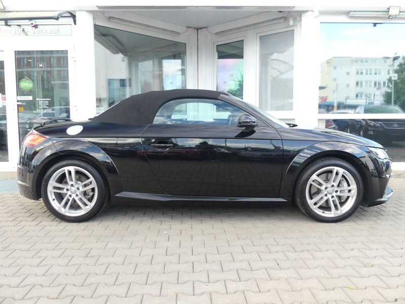 Audi TT Cabrio 45 TFSI S-Line Virtual Cockpit Kamera — photo 4