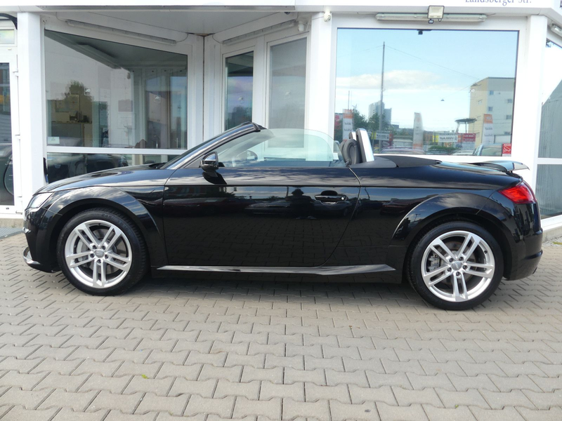 Audi TT Cabrio 45 TFSI S-Line Virtual Cockpit Kamera — photo 10