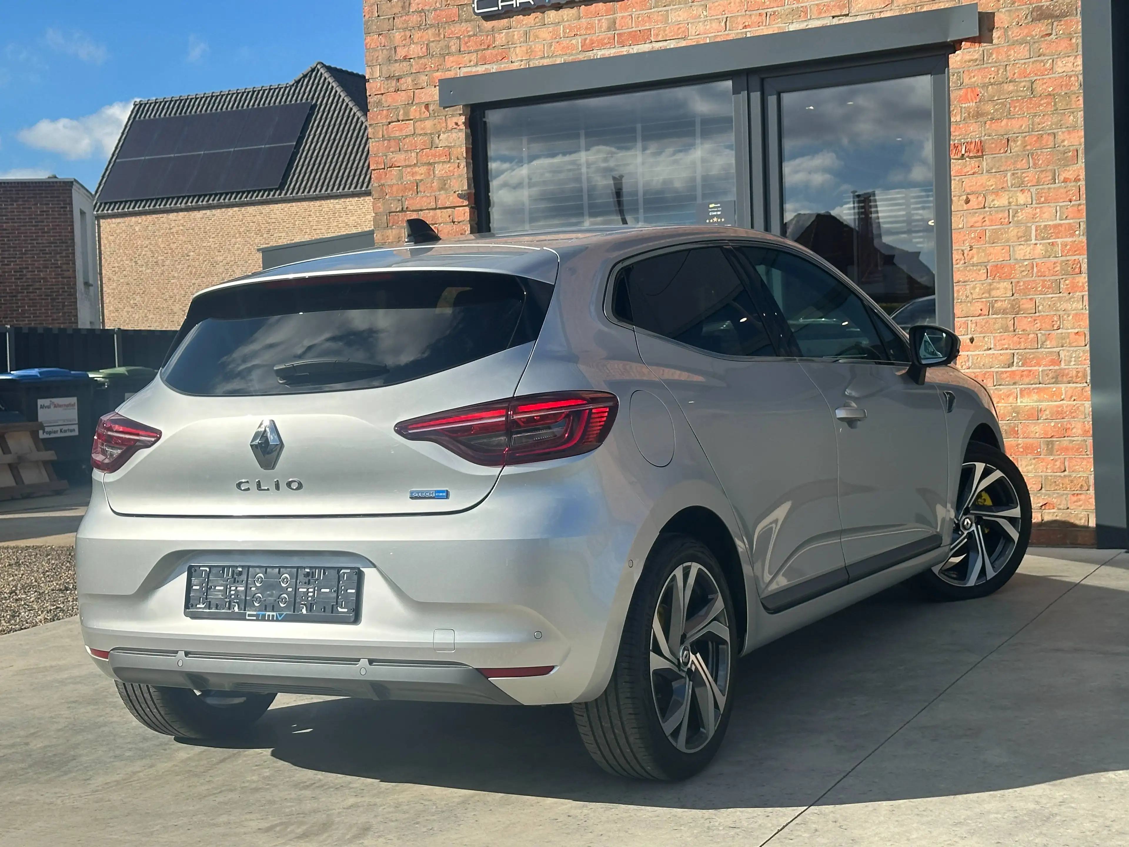 Renault Clio Hybrid 1.6i E-TECH R.S Line SPORT! 17700km 1e Eigenaar! BLIS - Leder - ACC - Enz ... — photo 5