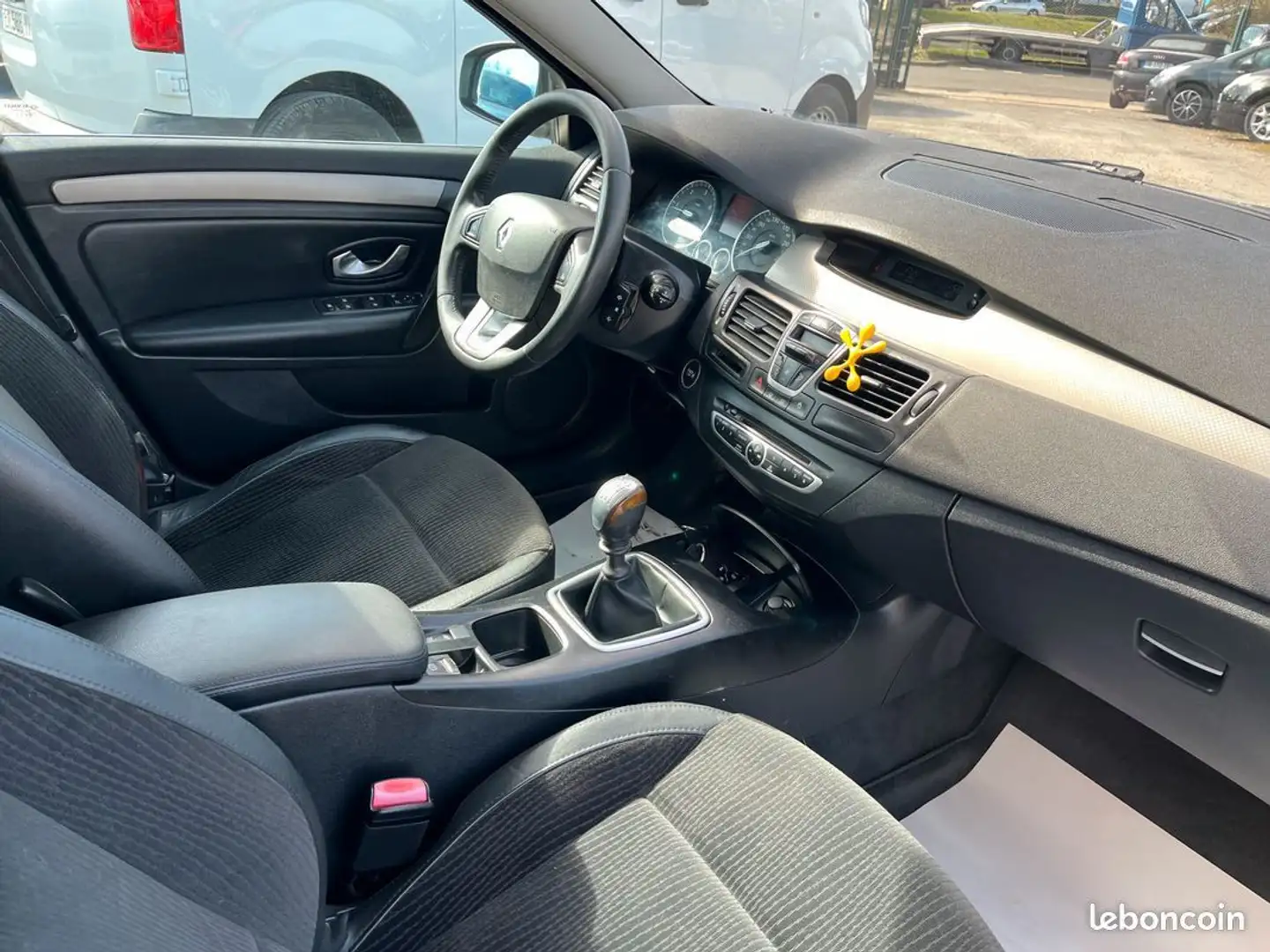 Renault Laguna 2.0 DCI 150ch DYNAMIQUE Сірий - 2