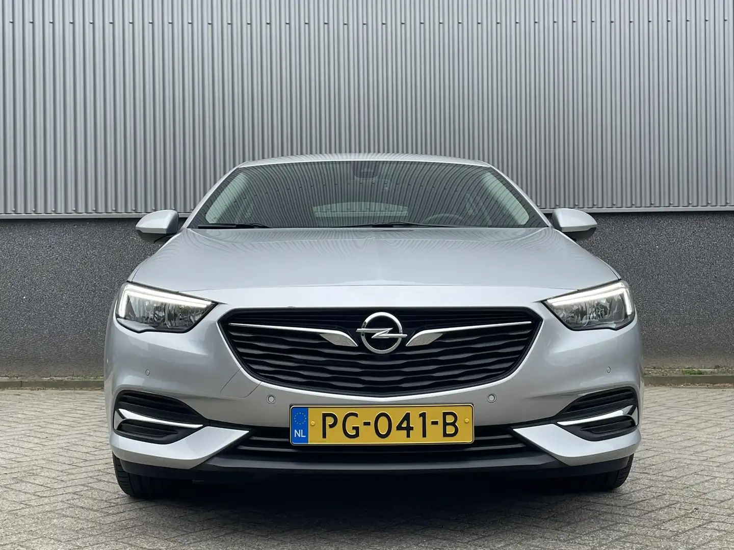 Opel Insignia Grand Sport 1.5T 140pk EDITION | Navigatie | Parki Grijs - 2