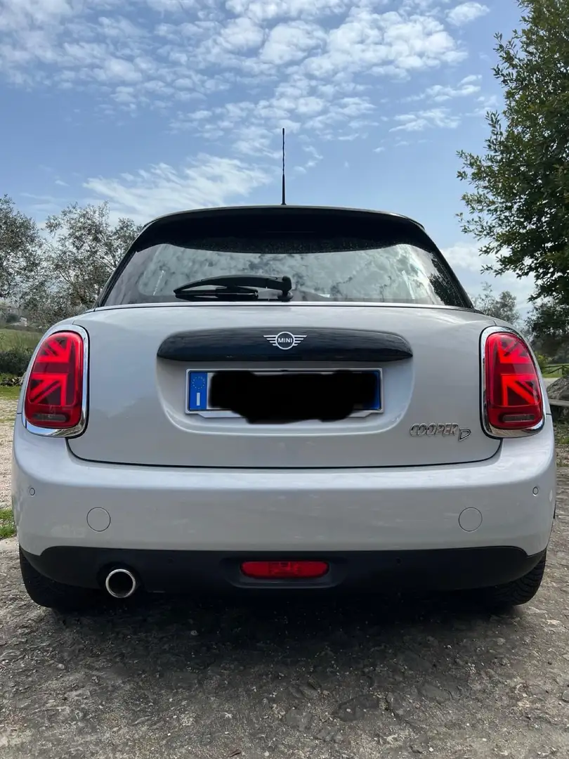 MINI Cooper D 1.5 Business 5p - 2