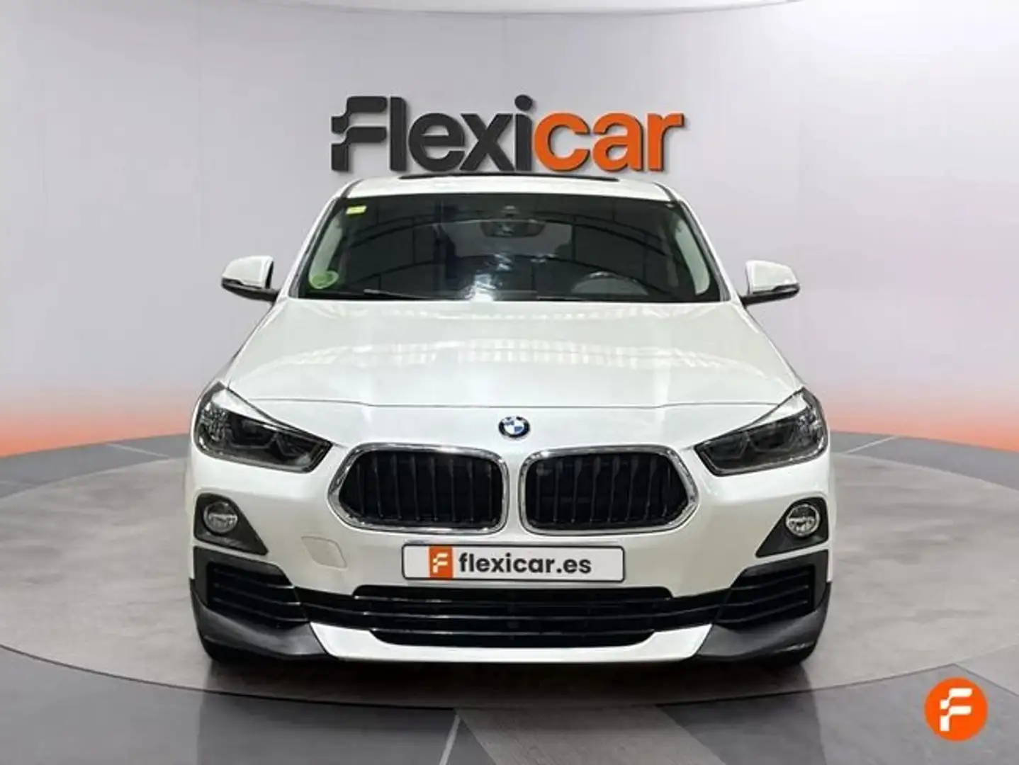 BMW X2 sDrive 18iA Blanco - 2