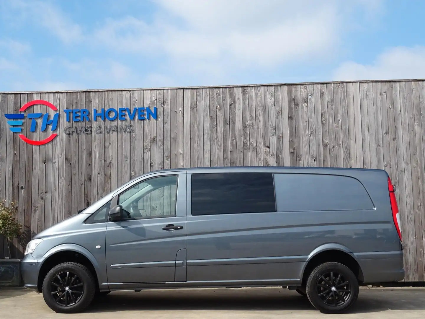 Mercedes-Benz Vito 116 CDi 4X4 Doppelkab. Extralang 120KW Eur5 Gris - 1