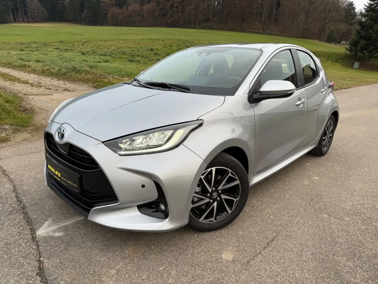 Toyota Yaris Hybrid Team Deutschland/ Rentner Fahzeug Argent - 1