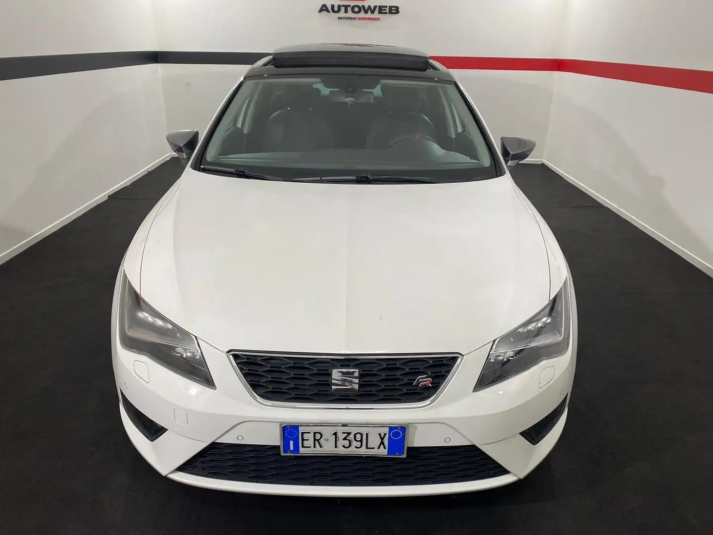 SEAT Leon 2.0 TDI 150 CV 5p. Start/Stop FR Blanc - 2