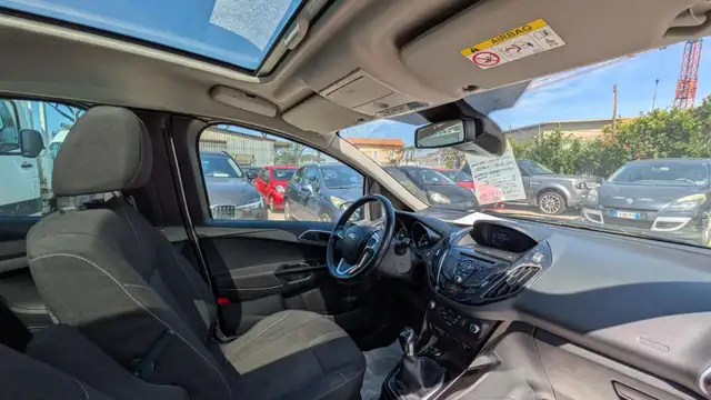 Ford B-Max view 14