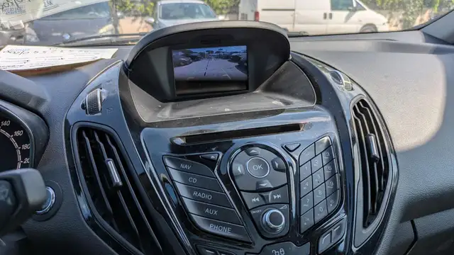 Ford B-Max view 9