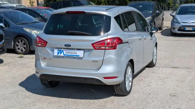 Ford B-Max view 4