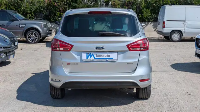 Ford B-Max view 5