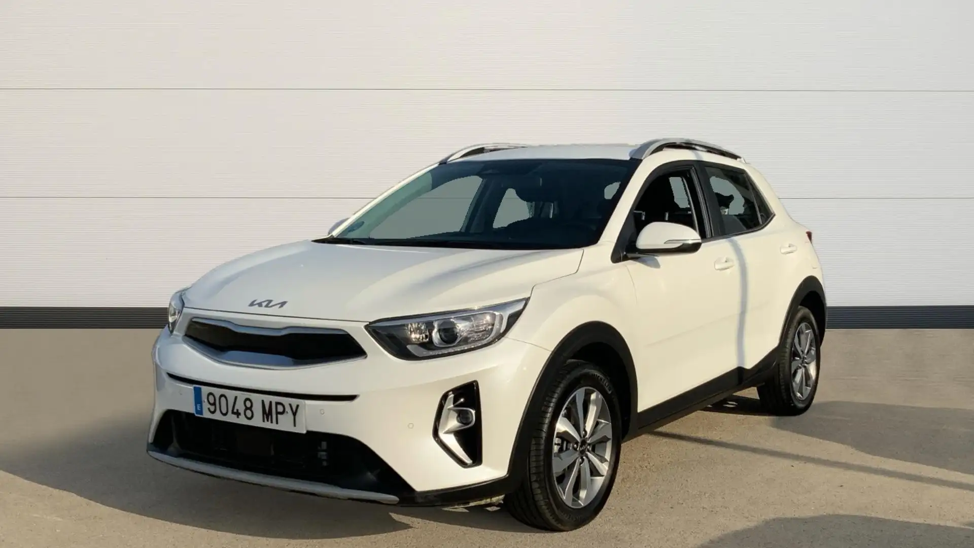 Kia Stonic 1.0 T-GDi MHEV Drive 100 - 2