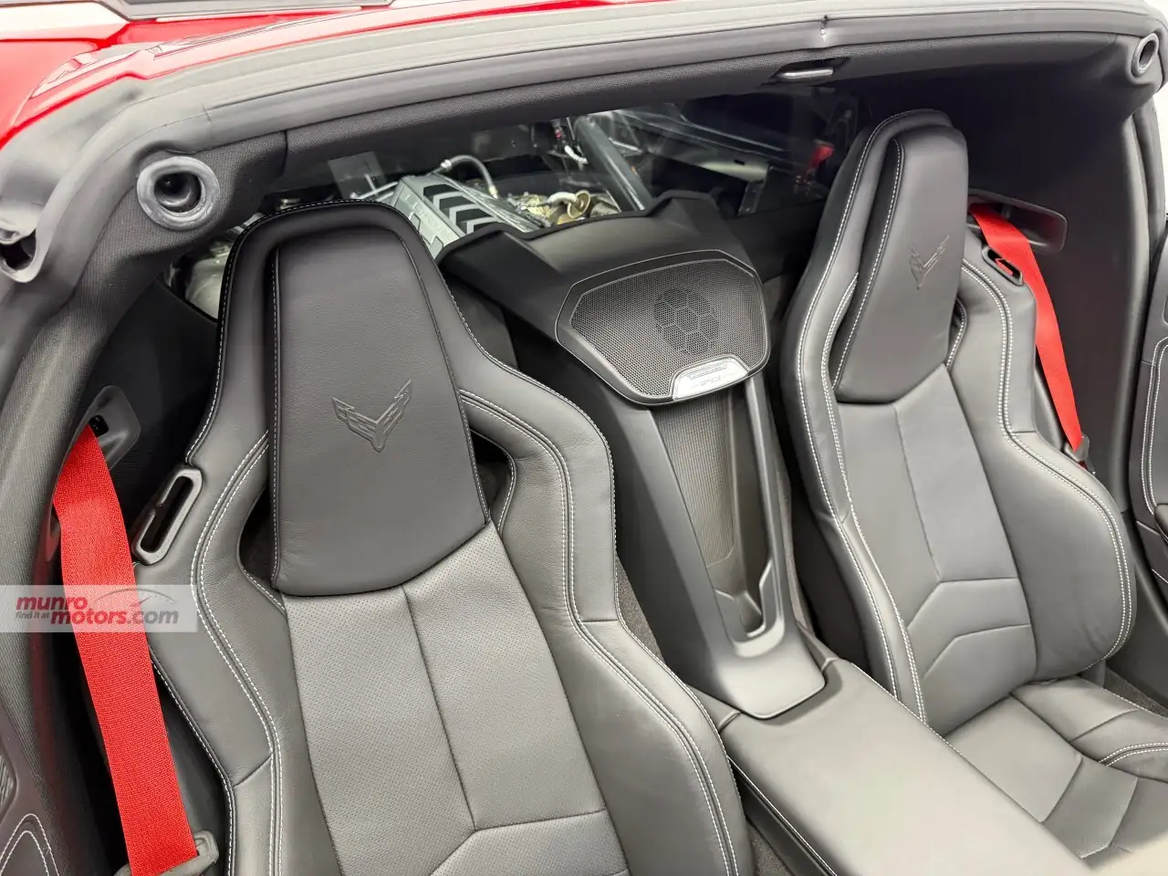 Chevrolet Corvette снимка Chevrolet Corvette