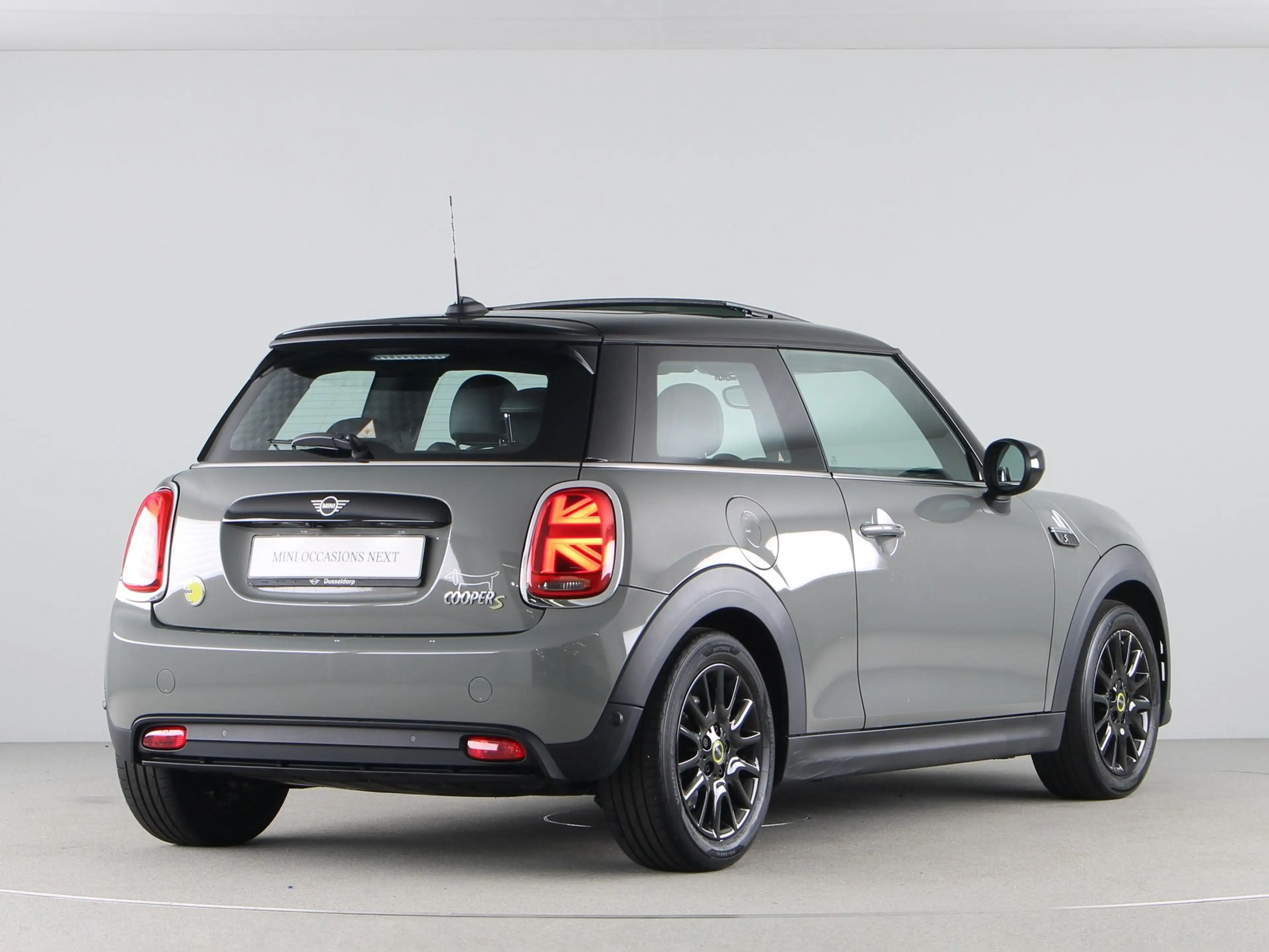 MINI Electric 3-deurs Classic — photo 9