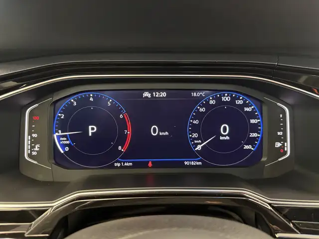 Volkswagen Polo view 9