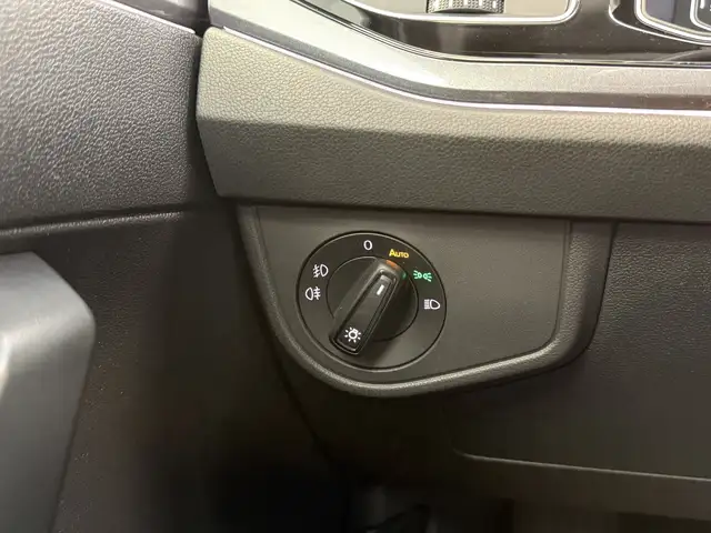 Volkswagen Polo view 12