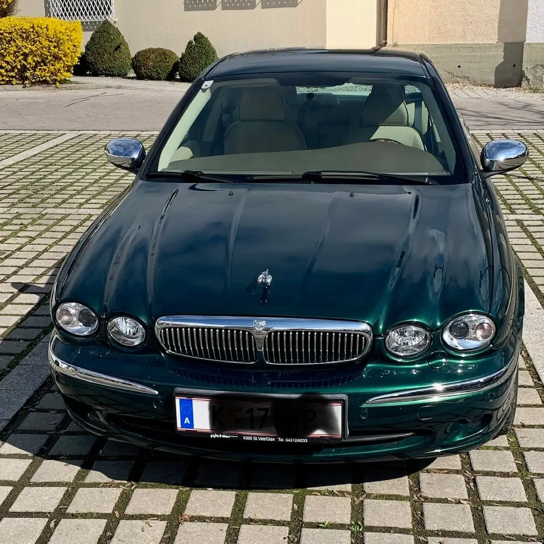 Jaguar X-Type 2,5 V6 Executive Vert - 1