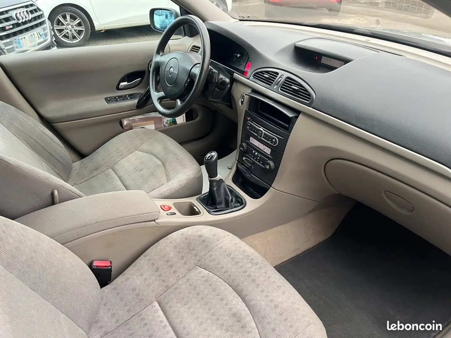 Renault Laguna 1.6 110ch Confort Expression - 2