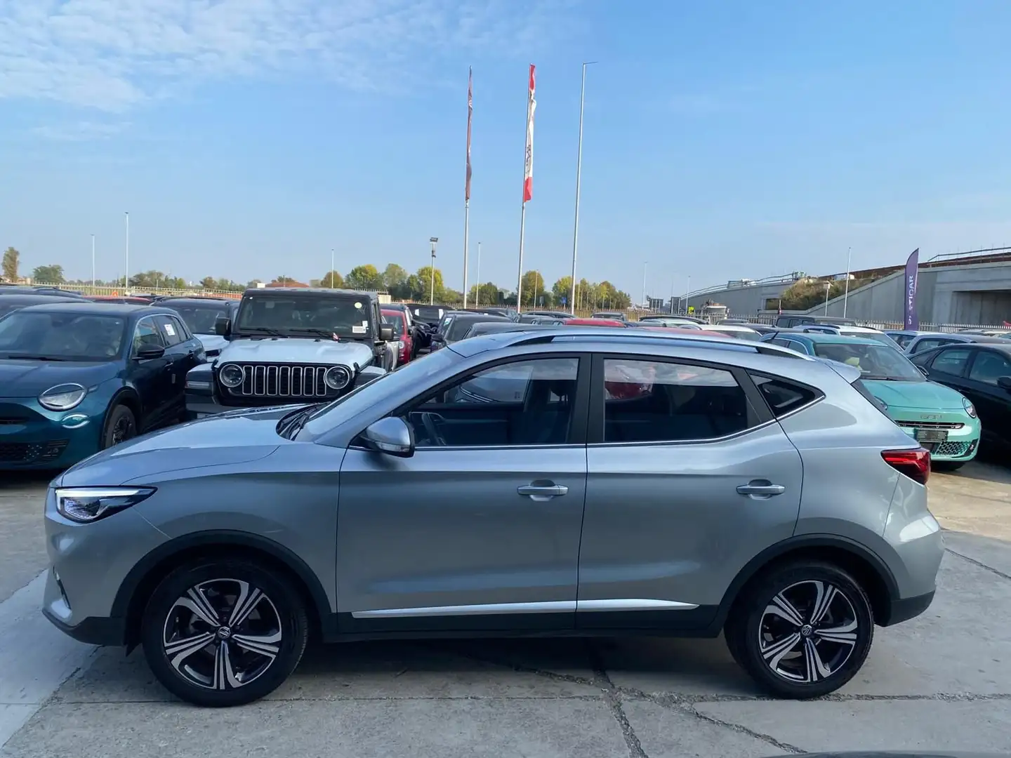 MG ZS ZS 1.5 VTi-tech Luxury Argento - 2