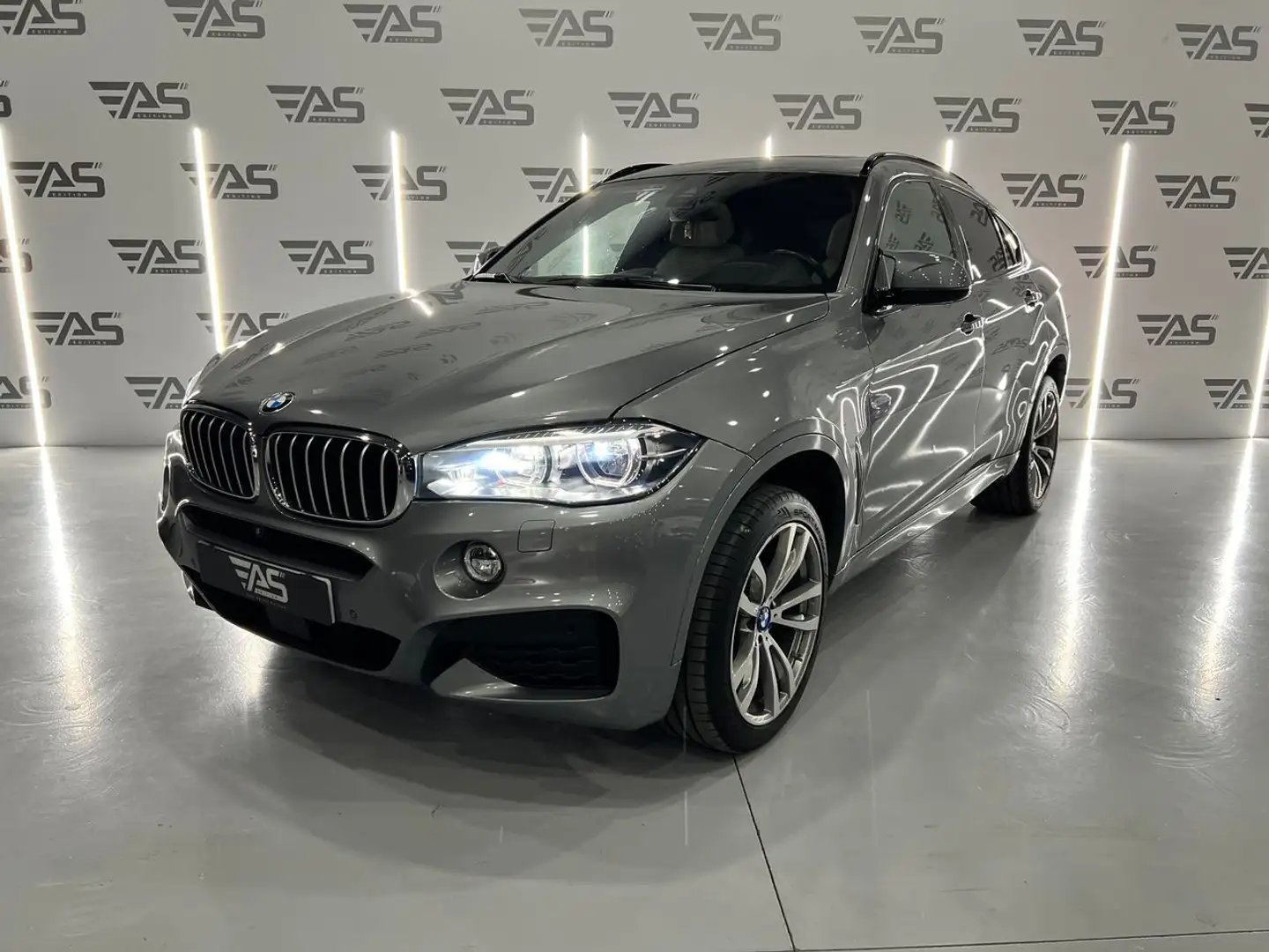 BMW X6 xDrive 40dA Gris - 1