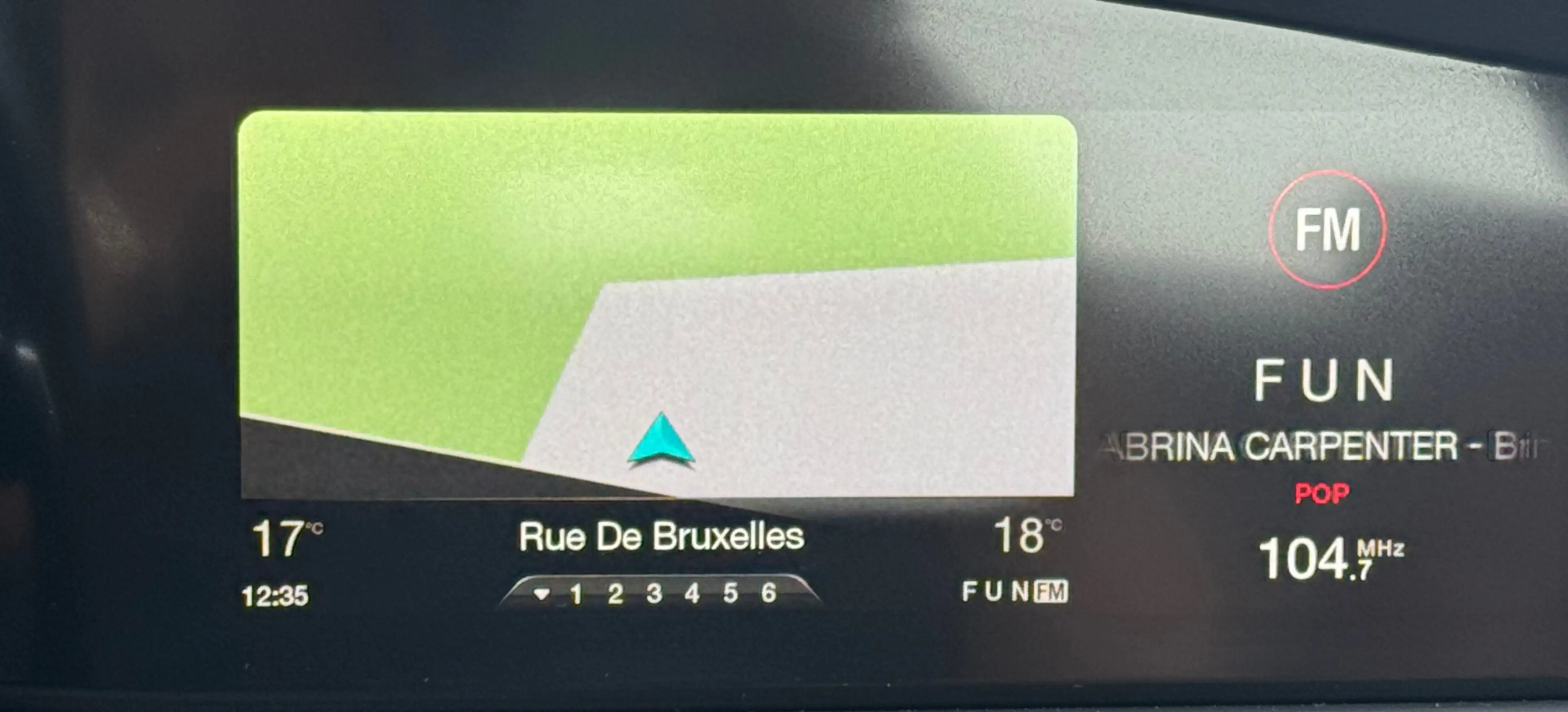 Alfa Romeo Giulia 2.2 JTD // SUPER // Full Options Harman-Kardon CUIR CAMERA — photo 12