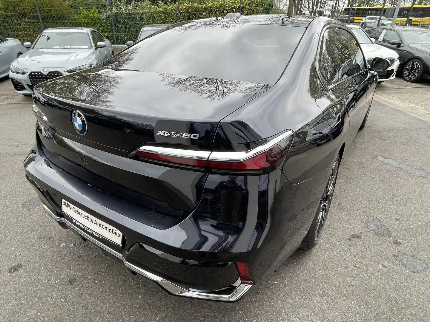 BMW i7 xDrive60 || Theatre Screen B&W 360°Kamera Pano Schwarz - 2
