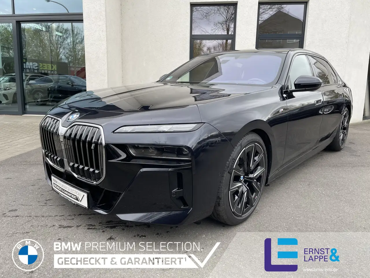 BMW i7