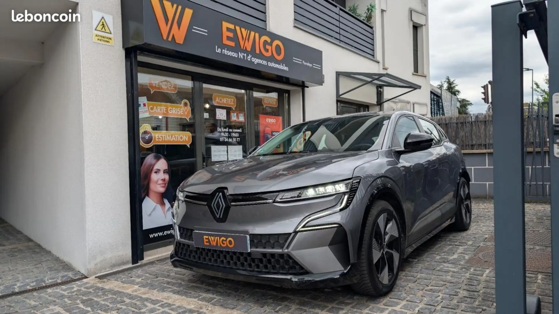 Renault Megane Mégane EV60 E-TECH EQUILIBRE 220ch OPTIMUM CHARGE SoH 94% Gris - 1