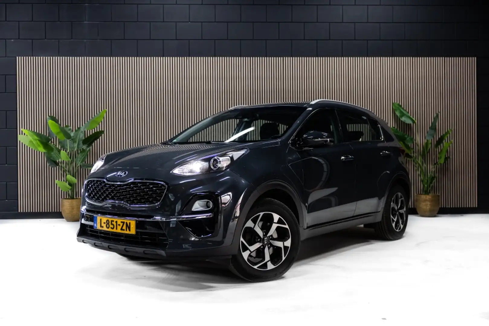 Kia Sportage 1.6 T-GDI DynamicL. Grijs - 1