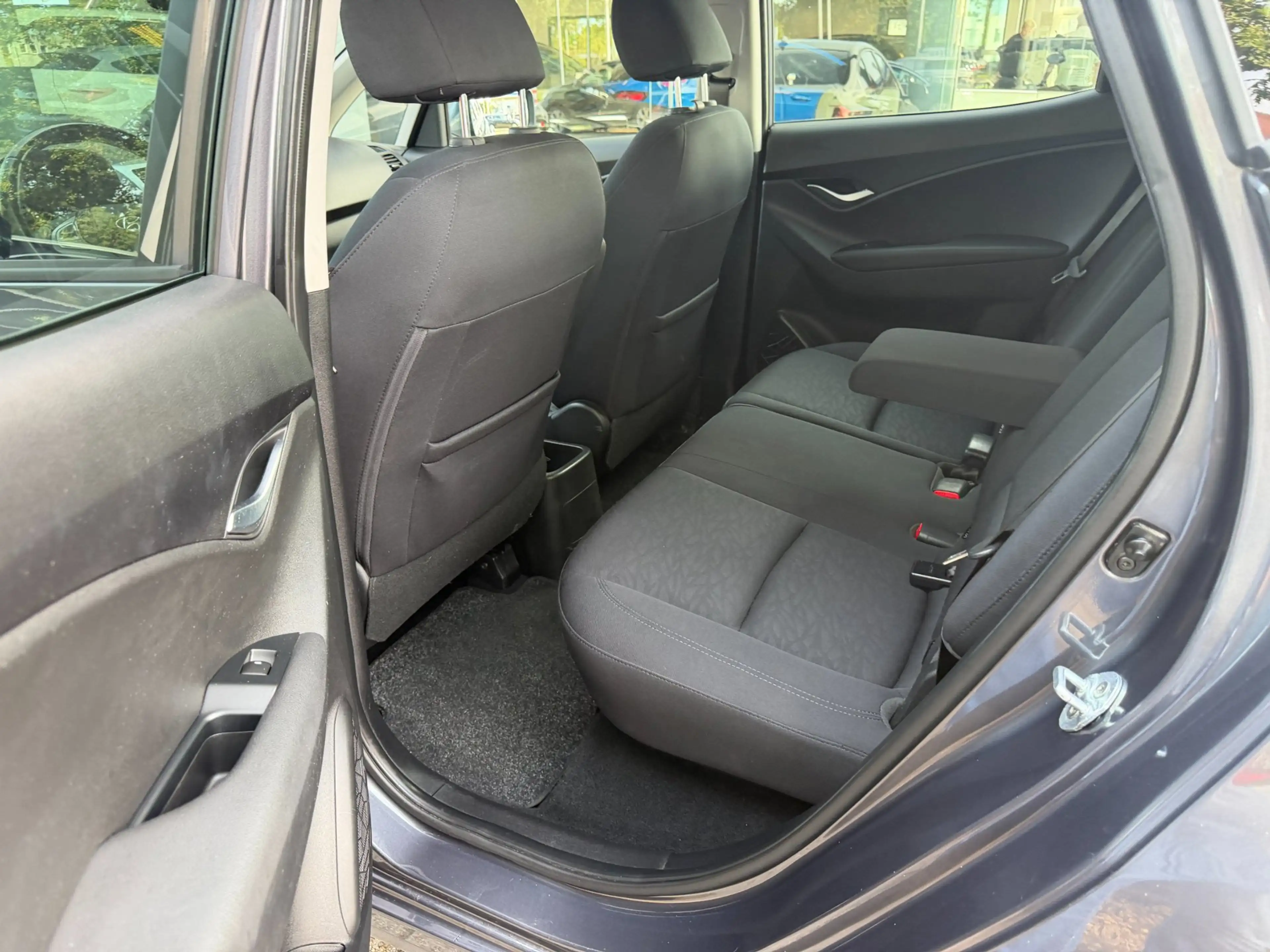 Hyundai iX20 1.4i Go! Navi, Trekhaak, Camera, etc — photo 10
