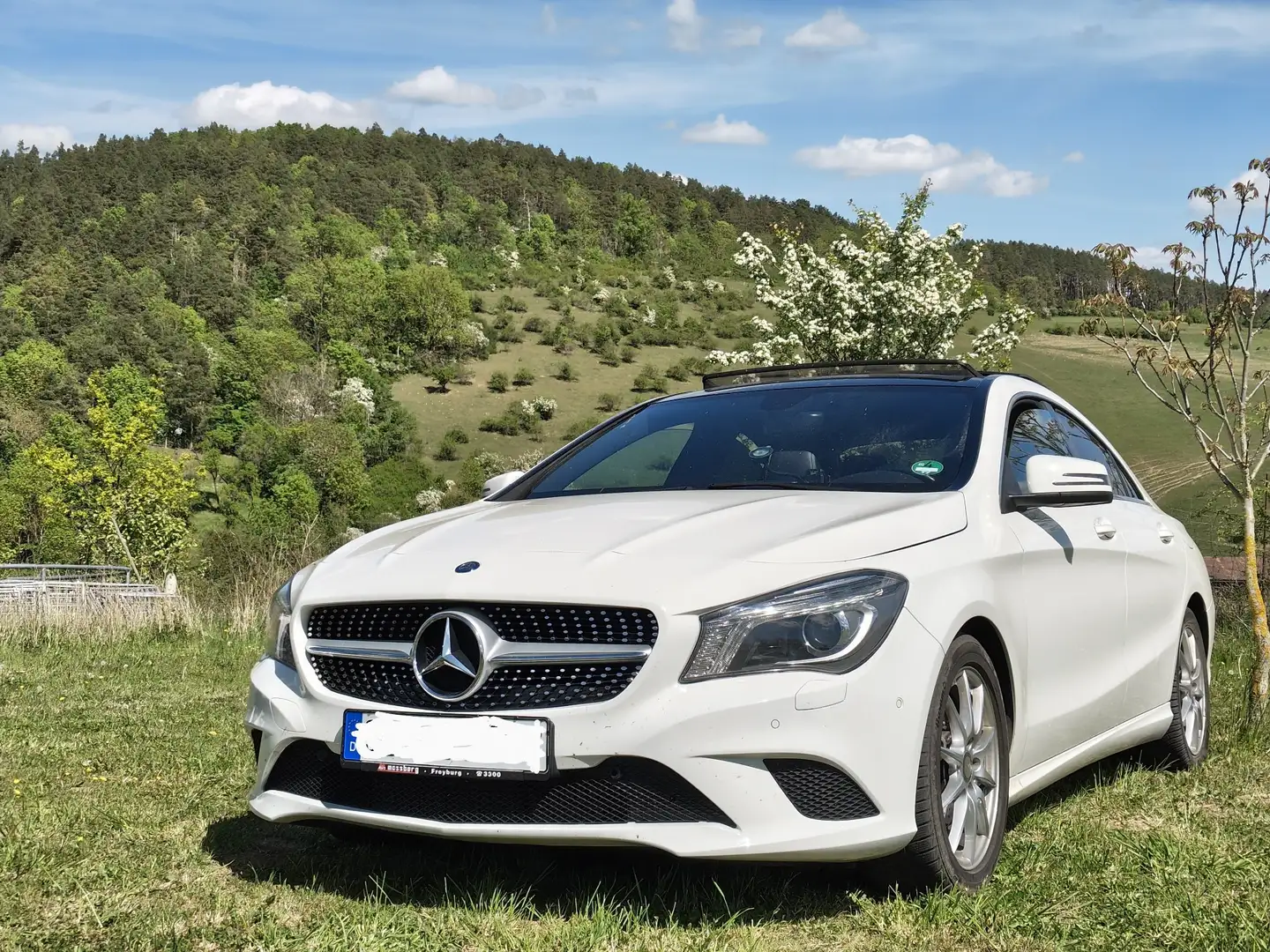 Mercedes-Benz CLA 180 Panorama , navi, Bluetooth - 2