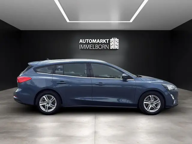 Ford Focus view 7