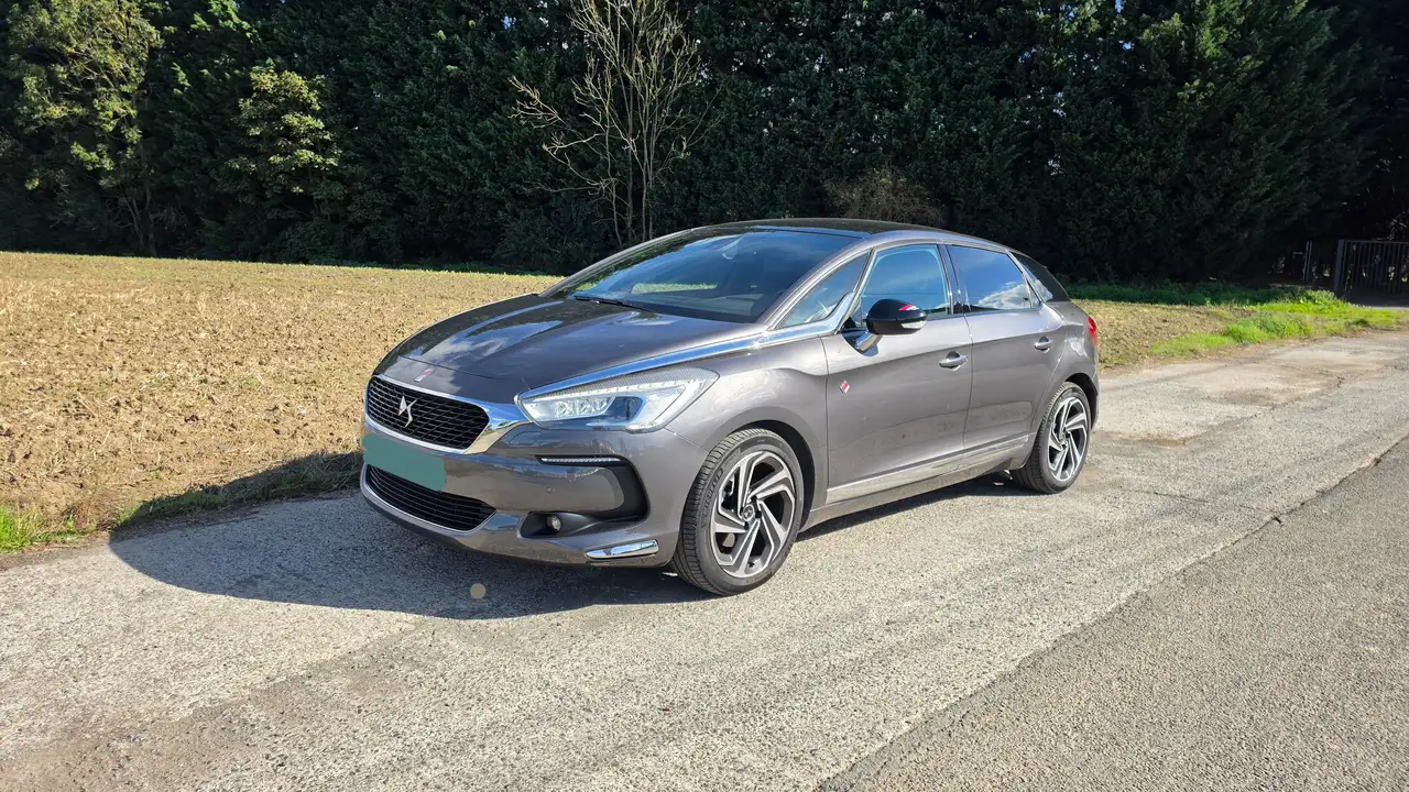 DS Automobiles DS 5