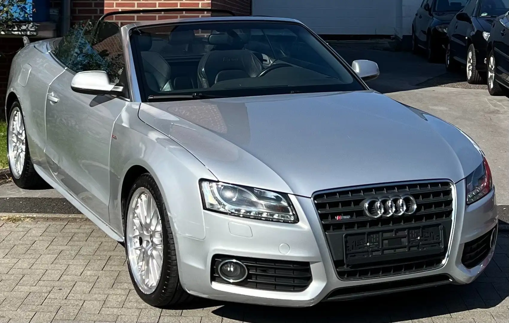 Audi A5 2.0 TFSI S LINE PLUS *LEDER-B&O-NAV-XENON* Argent - 2