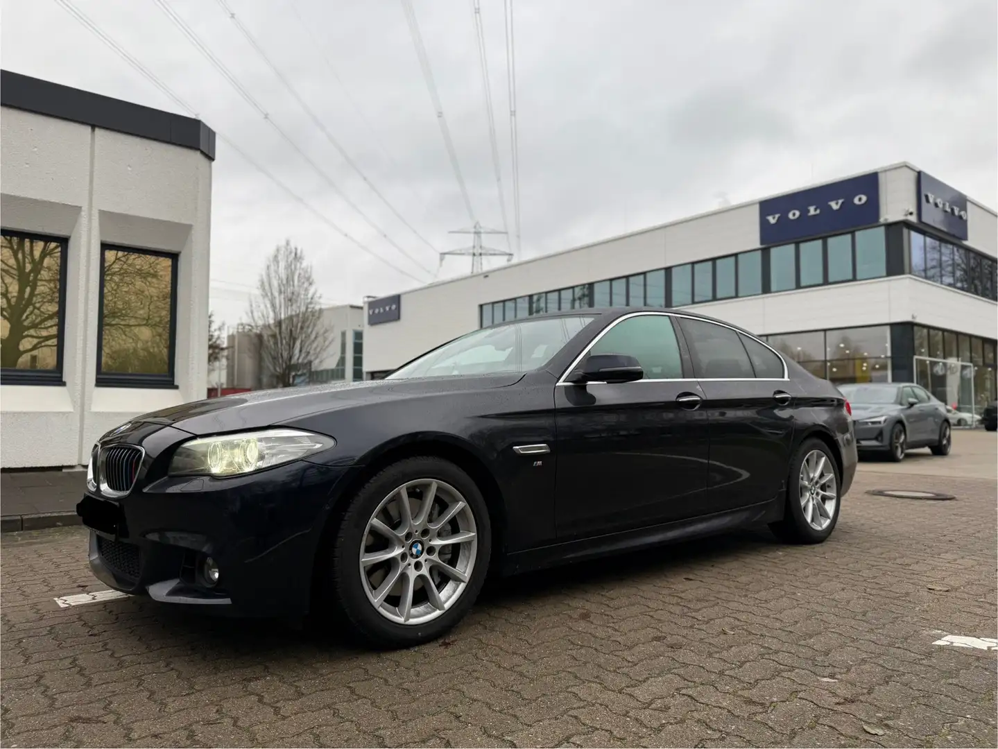 BMW 525 525 d xDrive M-Sportpaket TÜV NEU Schwarz - 2