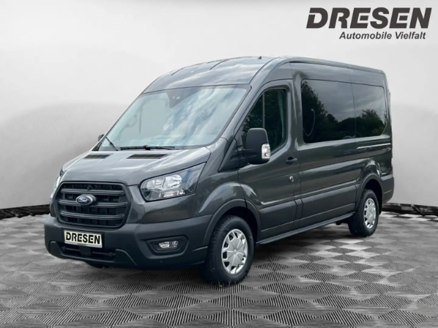 Ford Transit Kombi 9-Sitzer 350 L2 2.0 TDCi 150PS Automatik/Kam Grau - 2
