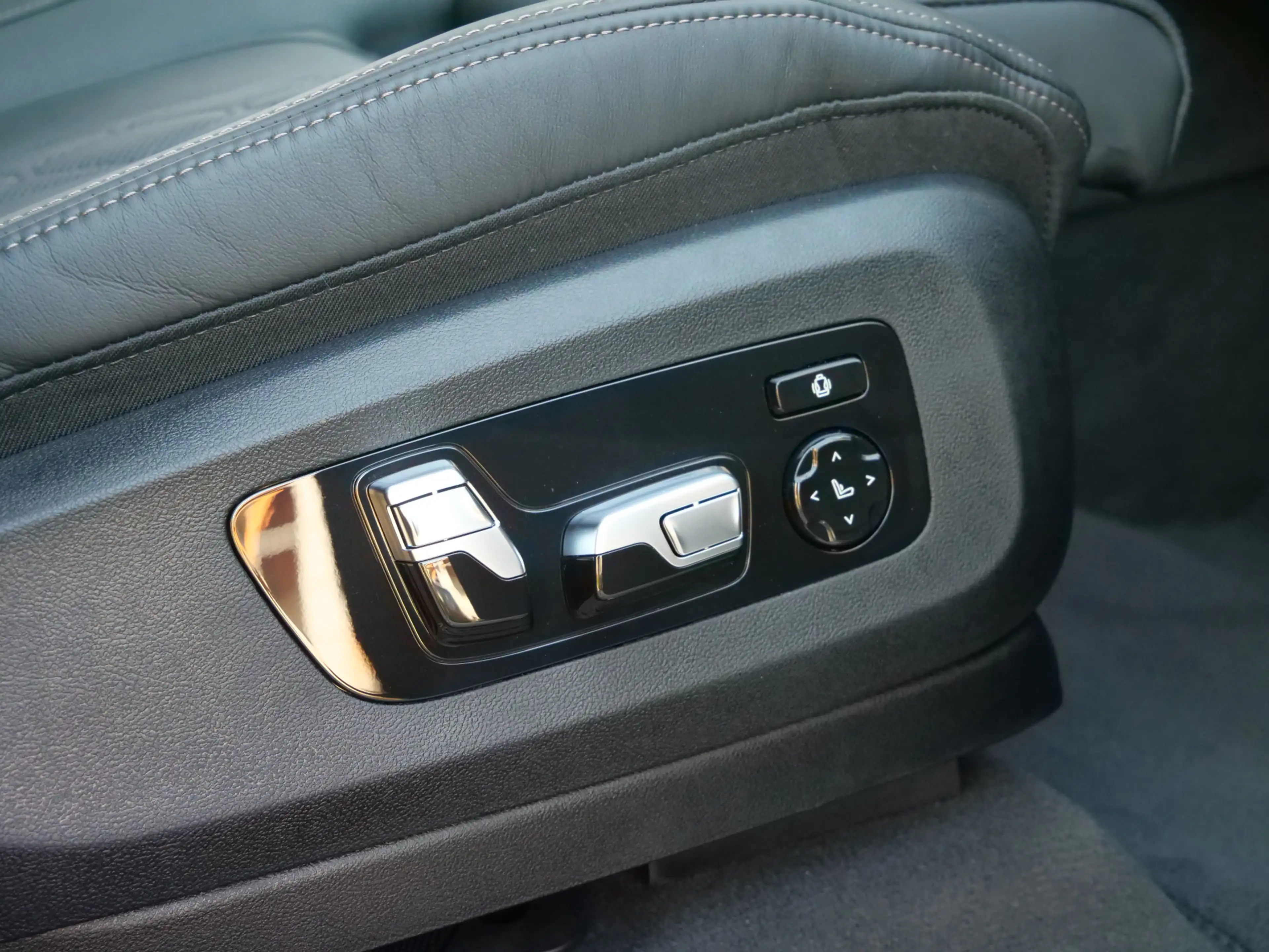 BMW X5 xDrive50e High Executive 490 Pk Automaat Sky Loung — photo 28