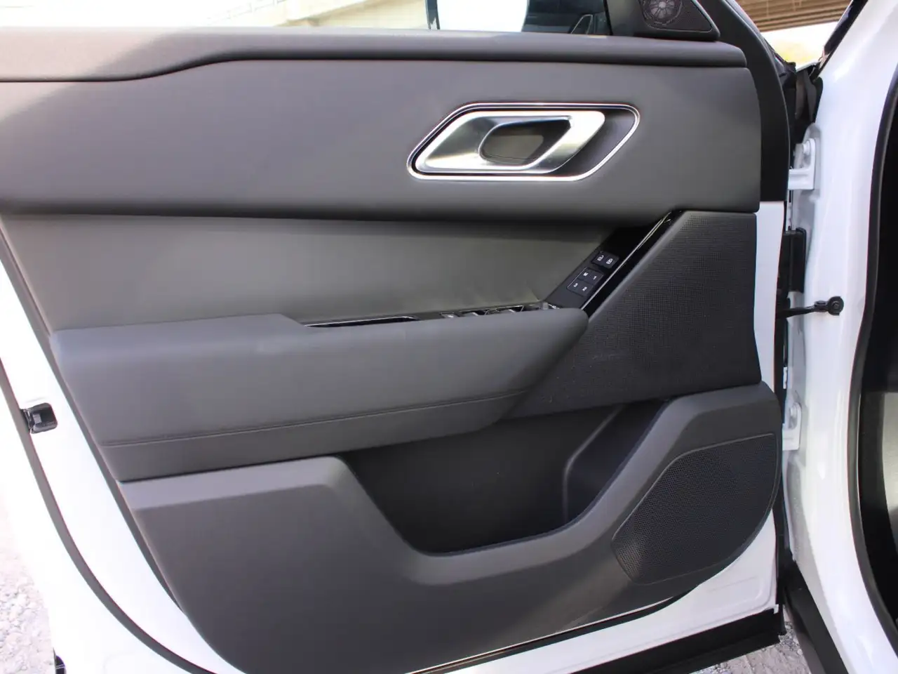 Land Rover Range Rover Velar снимка Land Rover Range Rover Velar